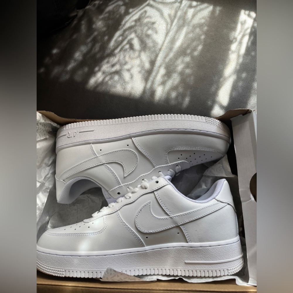 Air Force One (White)